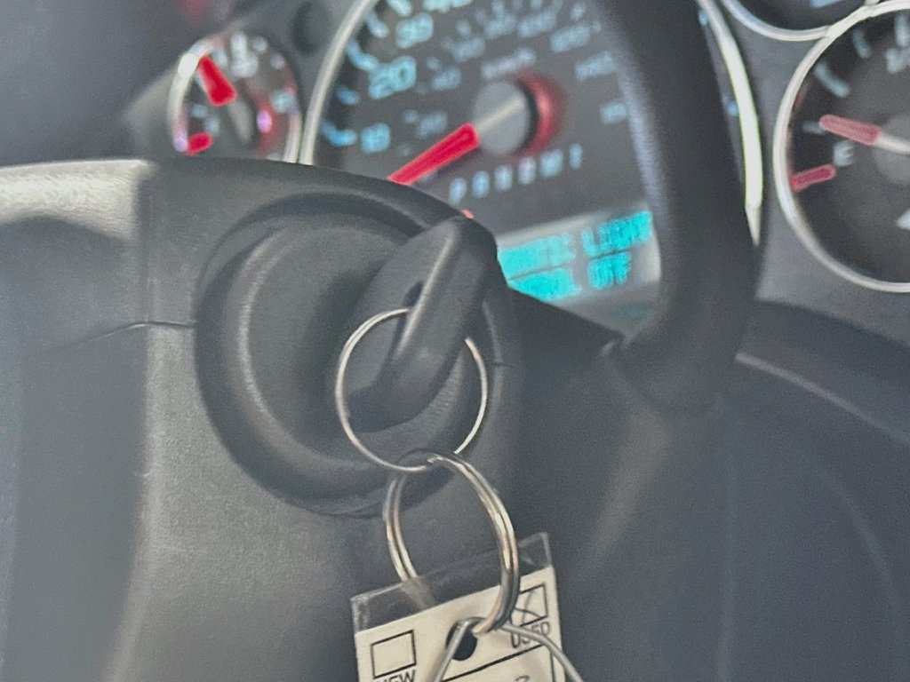 Used 2025 Chevrolet Express 3500 LT w/ LT Preferred Equipment Group RWD image 27