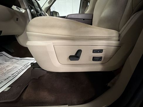 Used 2017 RAM 1500 Laramie w/ Convenience Group image 19