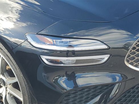 Used 2025 Genesis G70 2.5T image 4