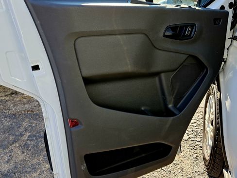 Used 2022 Ford Transit 350 XLT image 11