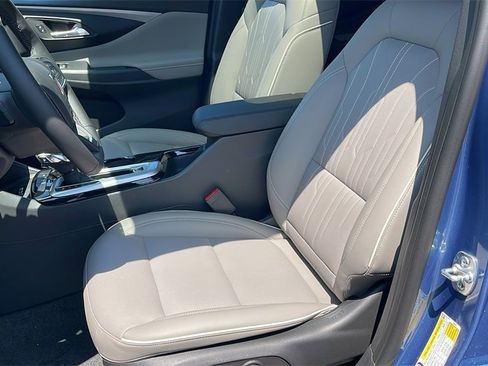 New 2025 Buick Envista Avenir image 10