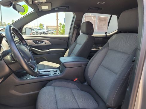 Used 2023 Chevrolet Traverse LT AWD/4WD image 10