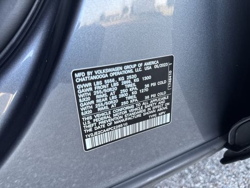 Used 2023 Volkswagen Atlas Cross Sport SE w/ Panoramic Sunroof Package FWD image 32