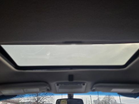 Used 2015 Nissan Pathfinder SL w/ Trailer Tow Package image 18