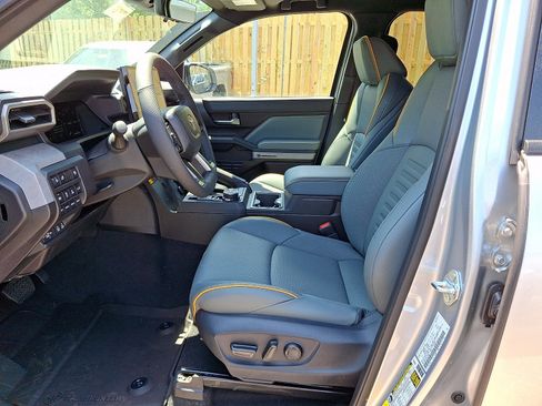 New 2026 Toyota Tacoma 4x4 Double Cab Hybrid image 9