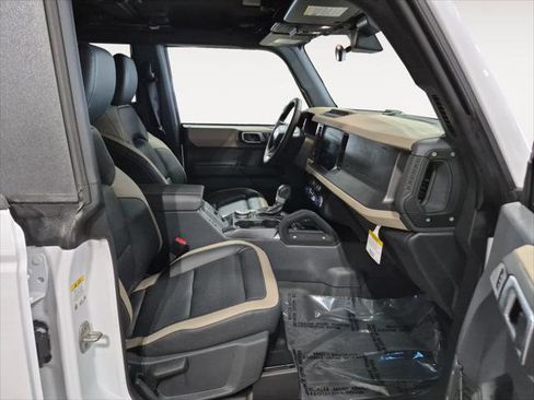 New 2025 Ford Bronco Big Bend w/ Black Diamond Package image 17