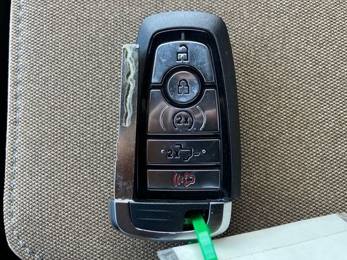 New 2026 Ford F250 XLT w/ XLT Premium Package image 33