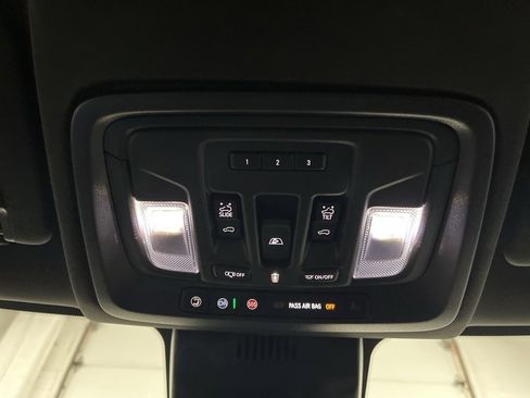 Used 2022 GMC Sierra 1500 AT4 w/ AT4 Preferred Package image 36