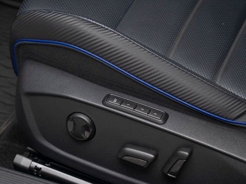 Used 2024 Volkswagen Golf R image 16