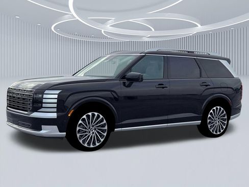 New 2026 Hyundai Palisade Calligraphy FWD image 2