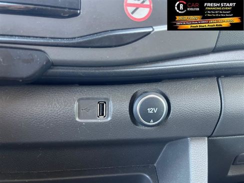 Used 2022 Ford Transit 350 XLT image 20