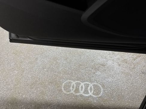Used 2025 Audi Q5 Premium Plus w/ Premium Plus AWD/4WD image 17