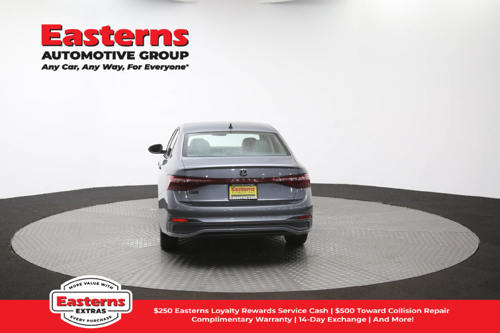 Used 2025 Volkswagen Jetta SE FWD image 66
