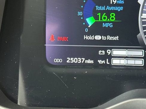 Used 2025 Toyota Tundra Capstone AWD/4WD image 40