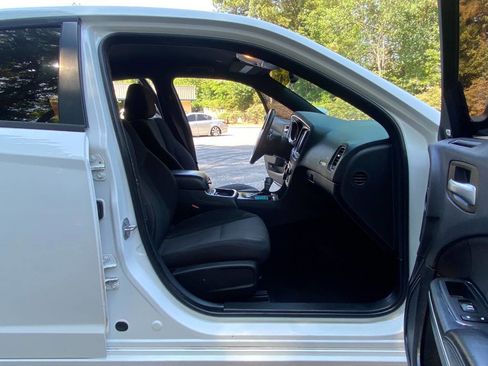 Used 2018 Dodge Charger R/T RWD image 51
