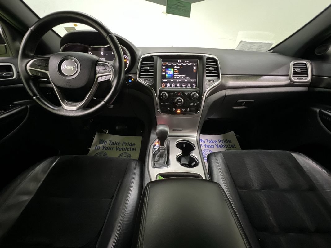 Used 2018 Jeep Grand Cherokee Altitude AWD/4WD image 18