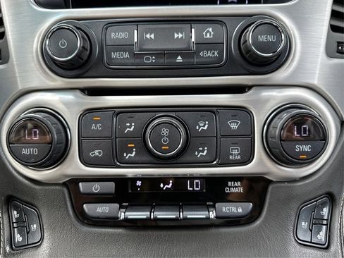 Used 2017 GMC Yukon SLT w/ Open Road Package AWD/4WD image 38