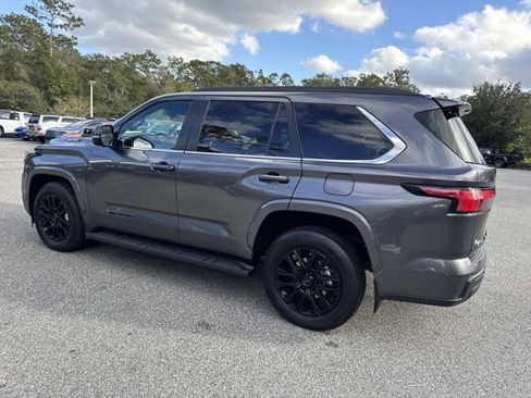 Used 2025 Toyota Sequoia SR5 image 4