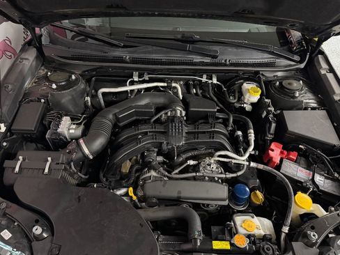 Used 2020 Subaru Outback Premium image 6