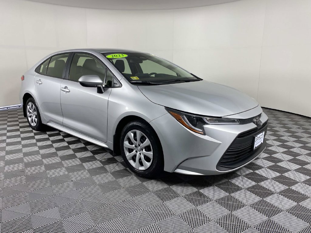 Used 2023 Toyota Corolla LE w/ Carpet Mat Package (TMS) FWD image 1