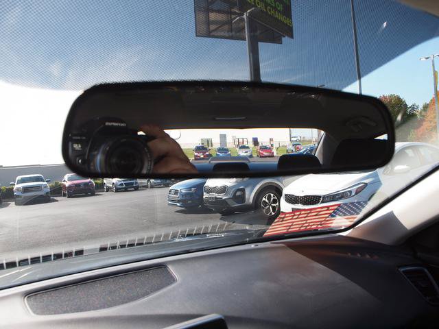 Used 2014 MAZDA MAZDA3 i Touring FWD image 10