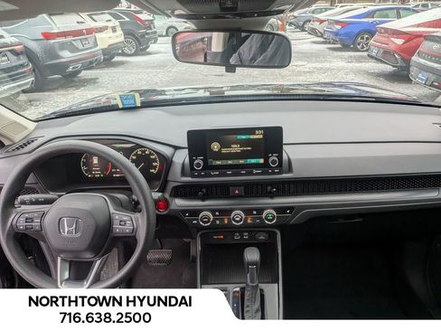 Used 2023 Honda CR-V EX image 6