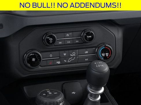 New 2025 Ford Bronco 4-Door image 17