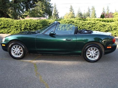 Used 1999 MAZDA MX-5 Miata RWD image 16