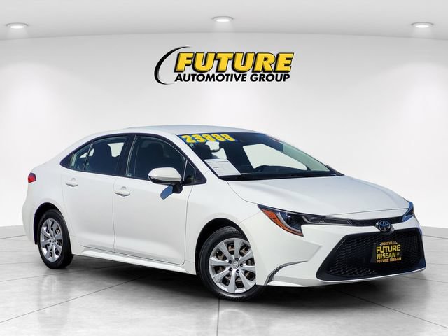 Used 2022 Toyota Corolla LE FWD image 1