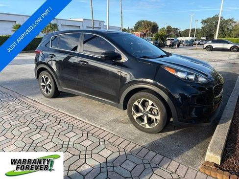 Used 2021 Kia Sportage LX FWD image 2