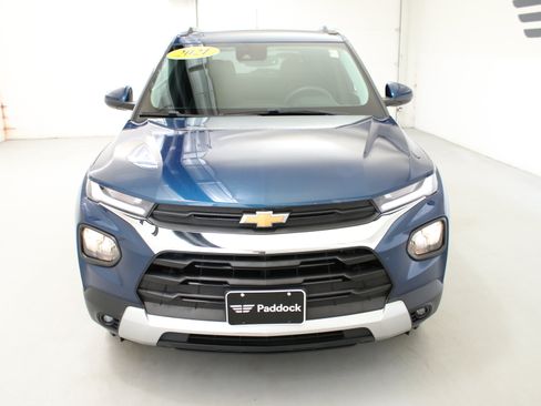 Used 2021 Chevrolet TrailBlazer LT w/ Convenience Package AWD/4WD image 3