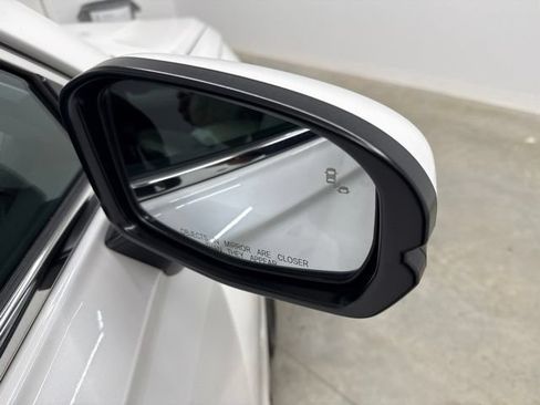 Used 2026 Honda CR-V EX-L image 10