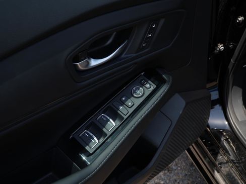 Used 2025 Honda Accord Touring image 12