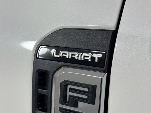 Used 2023 Ford F350 Lariat w/ Lariat Ultimate Package AWD/4WD image 15