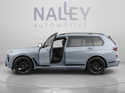Certified 2024 BMW X7 xDrive40i w/ Executive Package AWD/4WD image 3