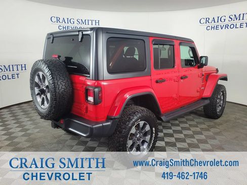 Used 2019 Jeep Wrangler Unlimited Sahara w/ Cold Weather Group AWD/4WD image 5