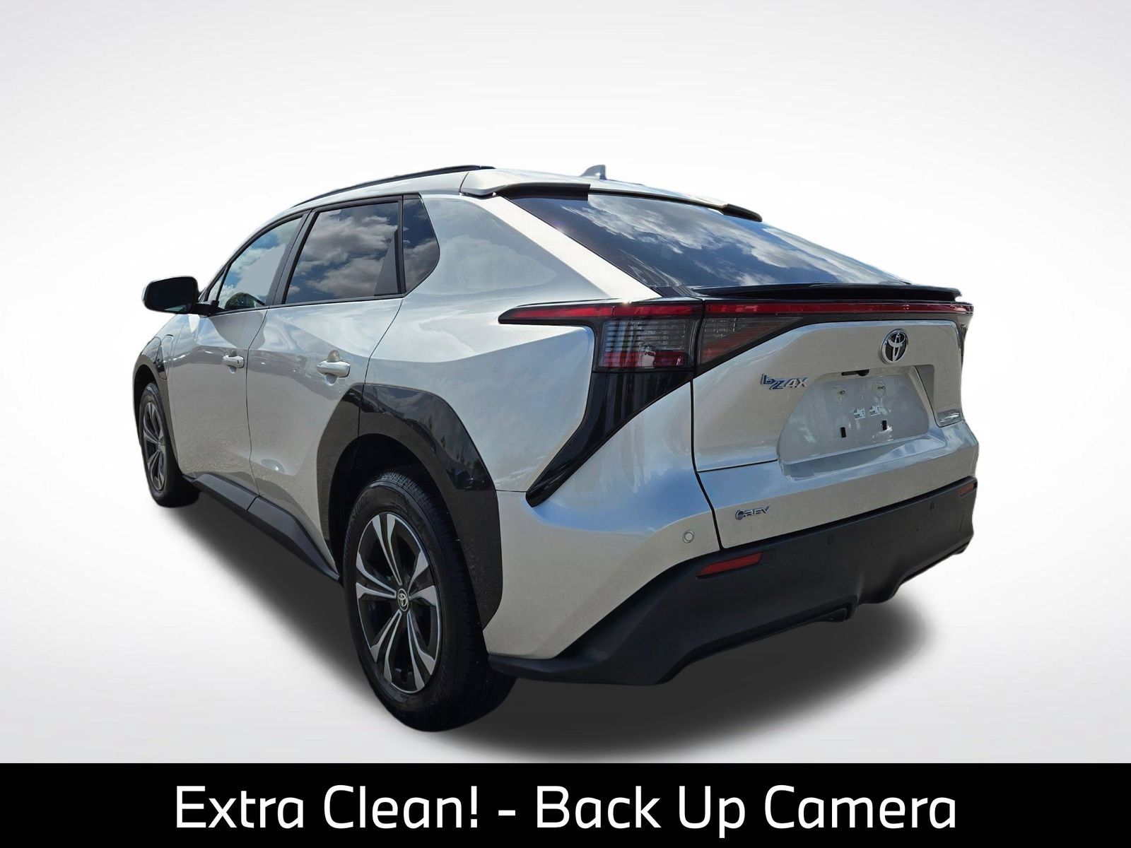 Used 2025 Toyota bZ4X FWD image 5
