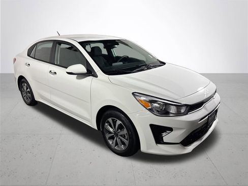Used 2023 Kia Rio S w/ Technology Package FWD image 4