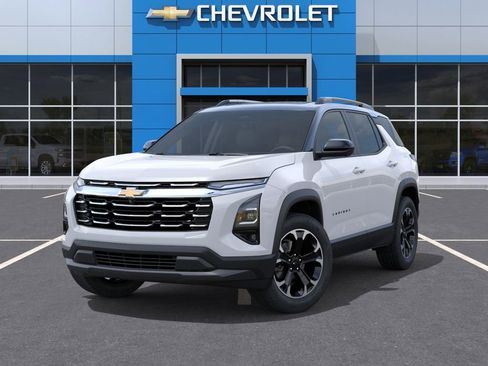 New 2026 Chevrolet Equinox LT w/ Convenience Package II AWD/4WD image 6