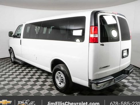 Used 2020 Chevrolet Express 3500 LT w/ LT Preferred Equipment Group RWD image 24