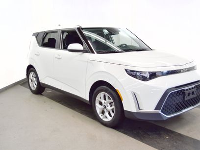 Used 2025 Kia Soul LX w/ LX Technology Package
