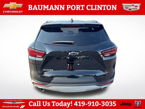 Used 2024 Chevrolet Blazer LT w/ Convenience Package FWD image 4