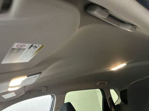 Used 2024 Nissan Rogue SV AWD/4WD image 27