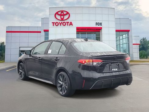 New 2026 Toyota Corolla SE image 3