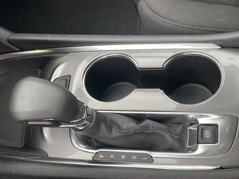 Used 2025 Chevrolet Malibu LT image 15