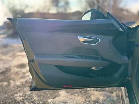 Used 2023 Audi e-tron GT Premium Plus w/ Performance Package image 10