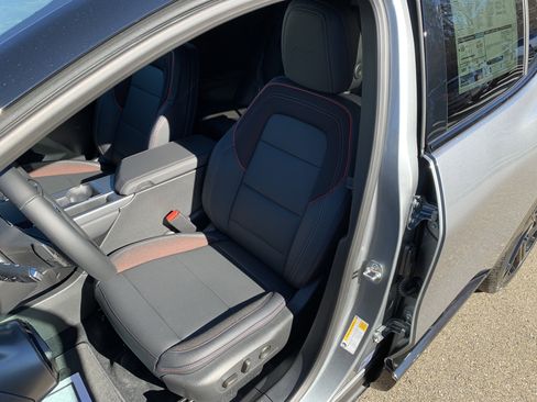New 2026 Chevrolet Equinox EV RS FWD image 11