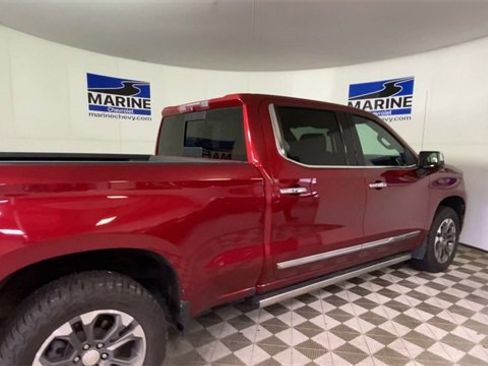 Used 2022 Chevrolet Silverado 1500 High Country w/ Z71 Off-Road Package image 2