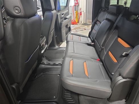 Used 2023 GMC Sierra 1500 AT4 w/ Technology Package image 14