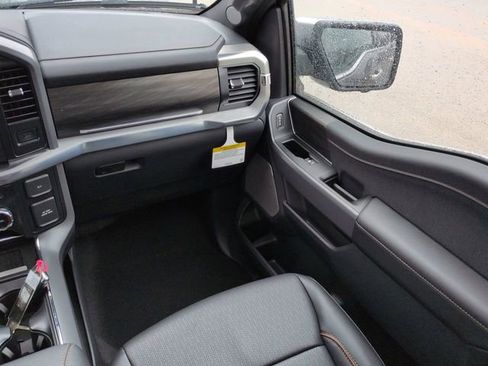 New 2025 Ford F150 Lariat w/ Equipment Group 502A High image 18